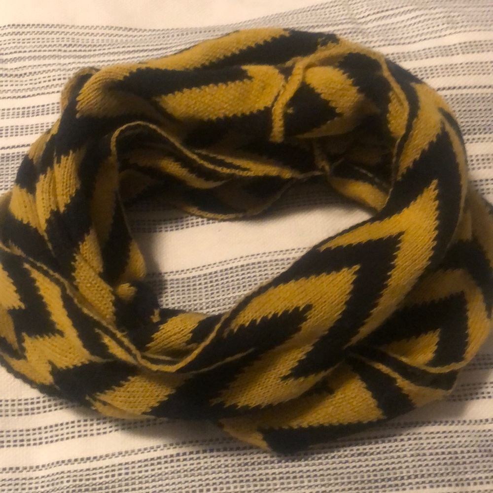 Chevron Infinity scarf